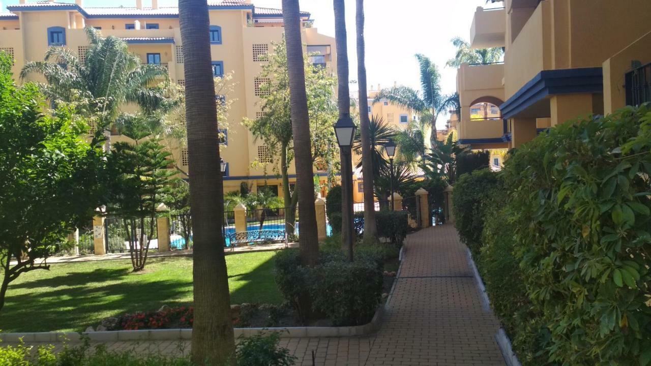 Apartamento San Pedro Playa ماربيا المظهر الخارجي الصورة